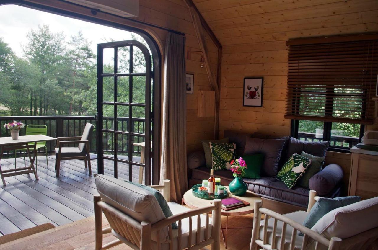 Cabane De La Mesange Auriac-du-Périgord Exteriör bild